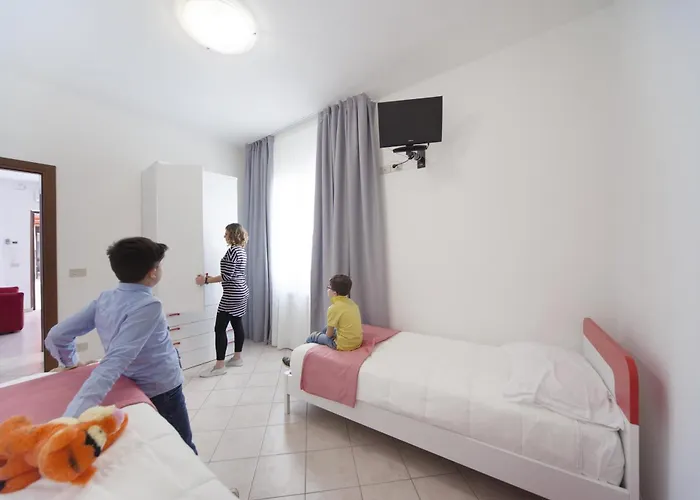 Ξενοδοχείο Del Mar 3*